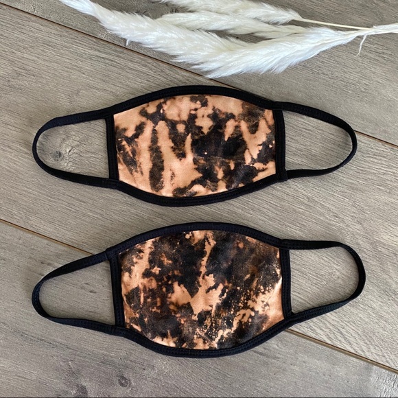 Face Mask Handmade Tie Dye - Picture 3 of 5